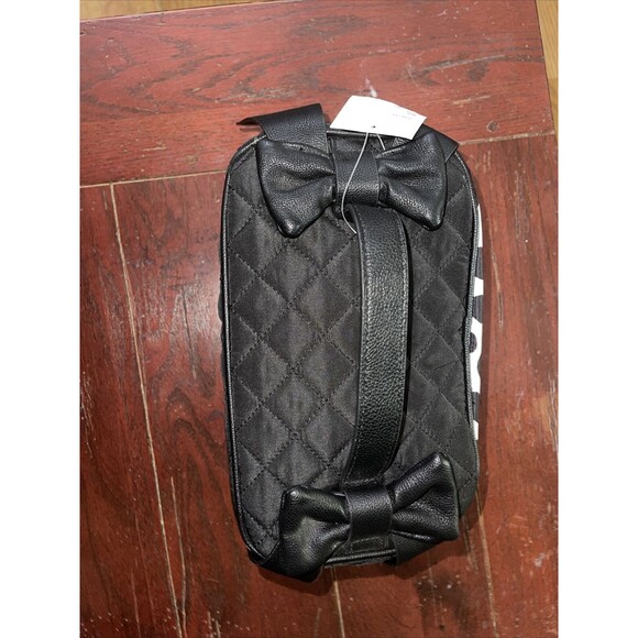 Betsey Johnson Bow Top Train Case Bag Travel Makeup Cosmetics Weekend NEW - Picture 2 of 12